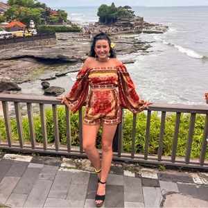 Vici vacay short & off muti wear crop top set